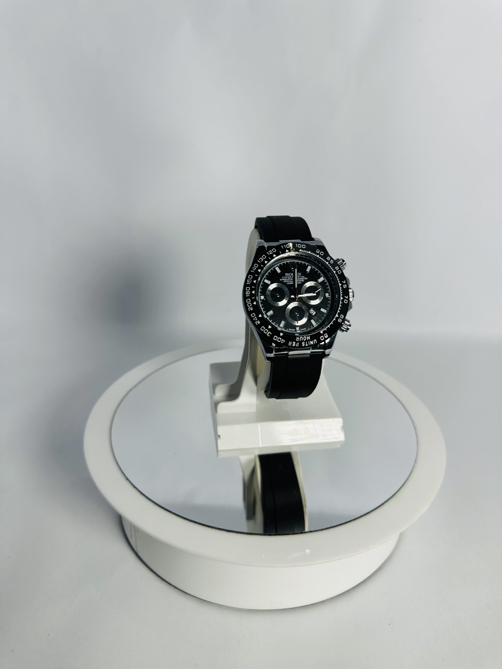 Rolex Cosmograph Daytona (Black Dial & Black Silicon Strap)