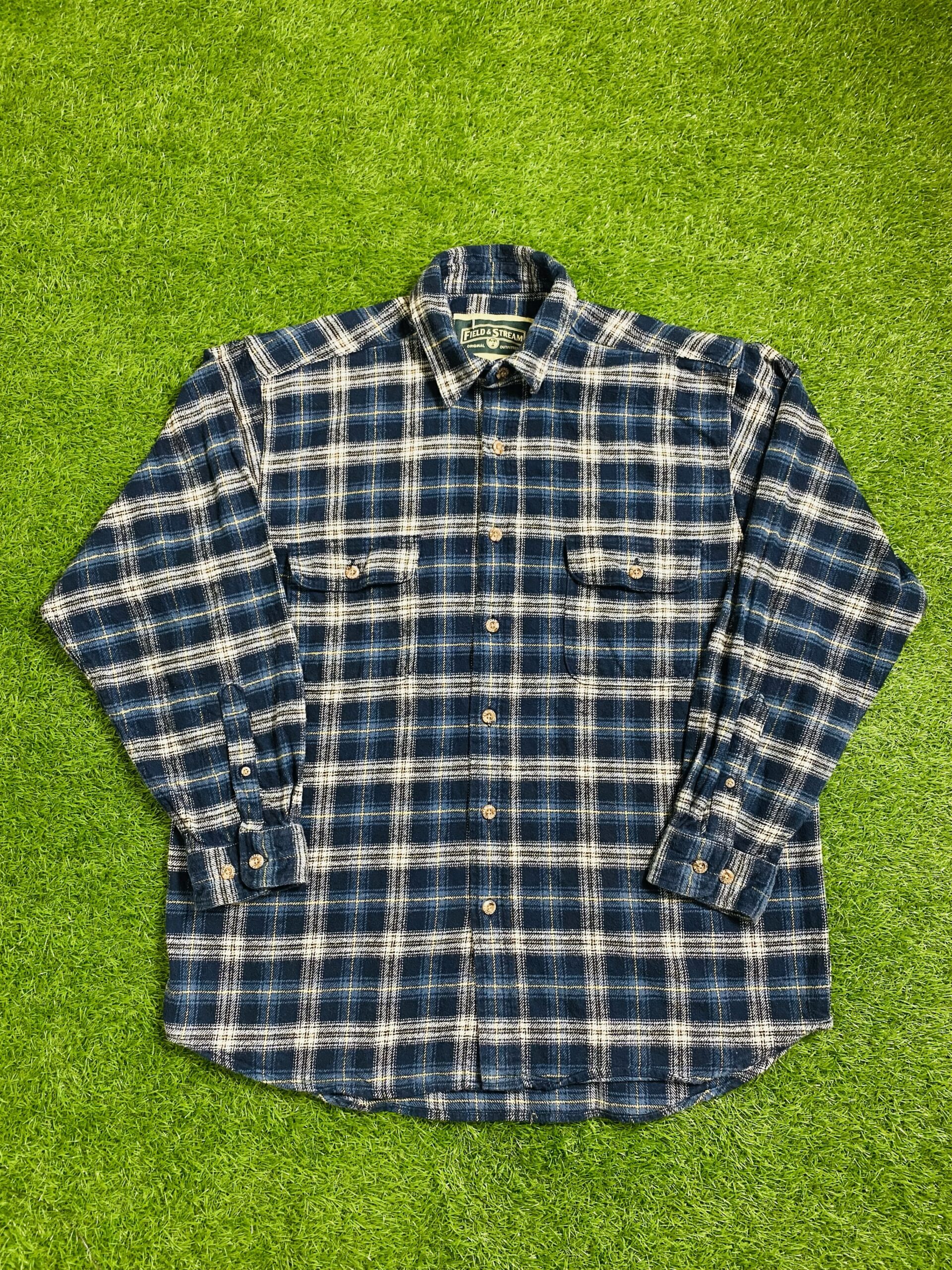 Field & Stream Men's Blue Plaid Flannel Shirt (L)