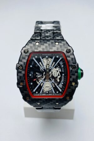Richard Mille (Black skeleton Tourbilon Cronogragh Dail)